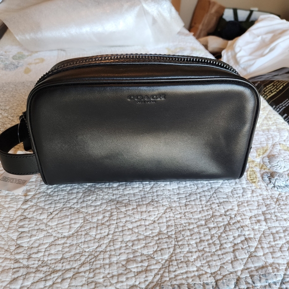 Coach Black Leather Men's Bag - Picture 1 of 7